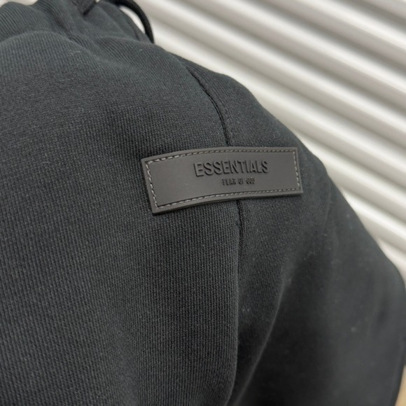 Fear of God Essentials SS22 'Stretch Limo' Relaxed Sweatpants Size M - Picture 6 of 8